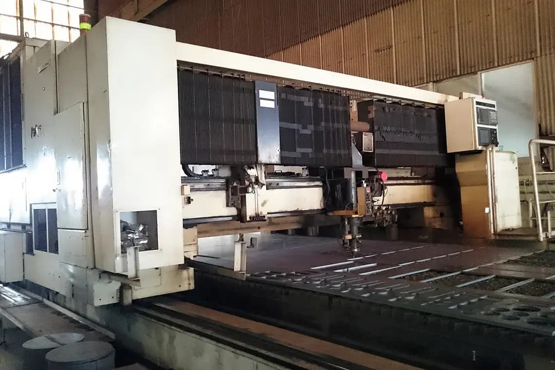 12kw 大型レーザー切断機