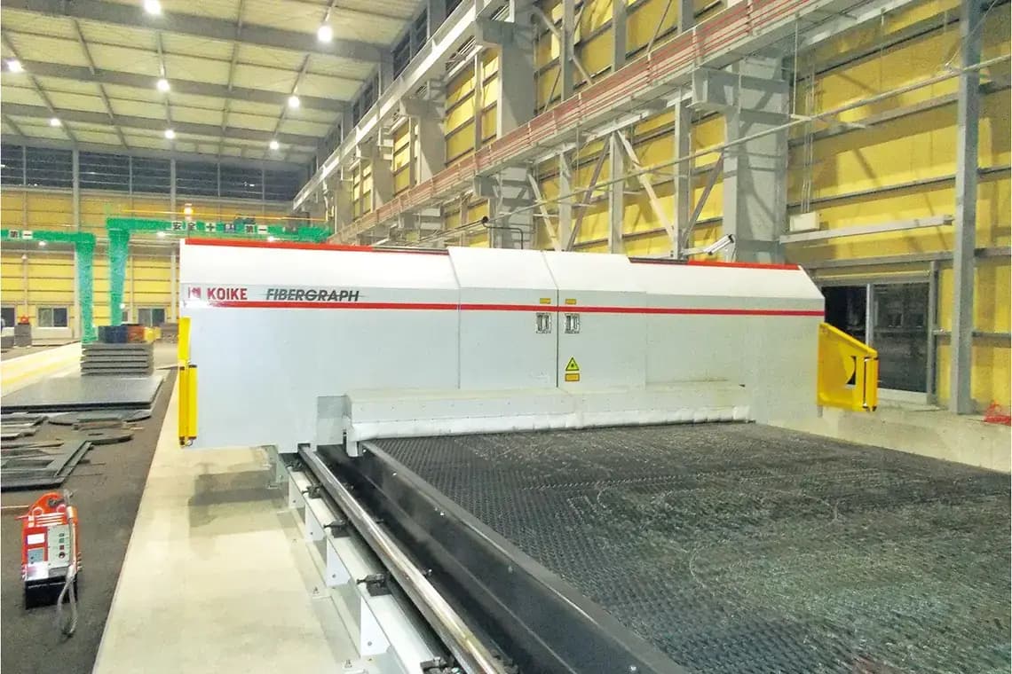 ファイバーレーザー切断機