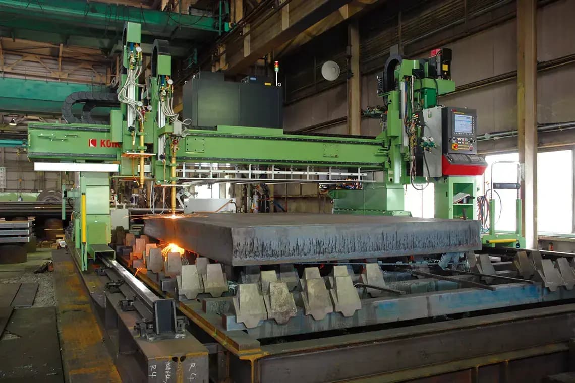 極厚専用ドリル付 NC 溶断機