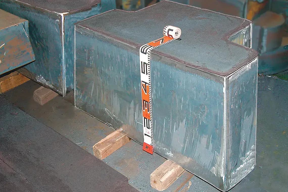 SS400 : 550mm(溶断製品)